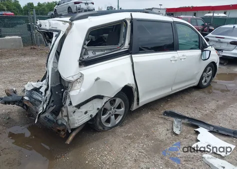 2011 Toyota Sienna Le из США, поврежденный, VIN 5TDKK3DC5BS031348